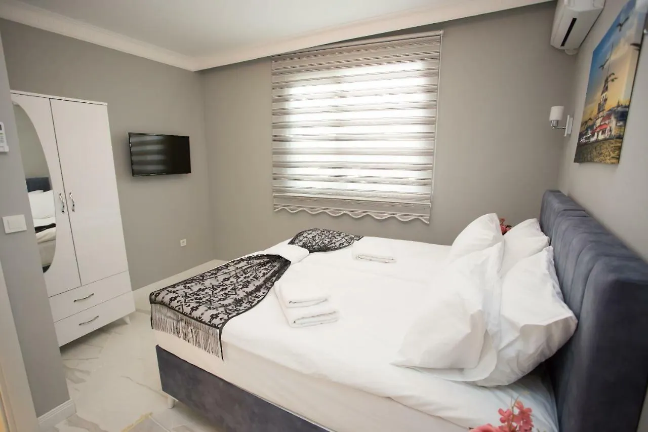 Little Palace Blue Apartment İstanbul